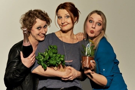 Damenbesuch - unbeschreiblich weiblich - Foto ©