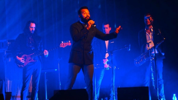 Musik, flatternd wie Schmetterlinge.