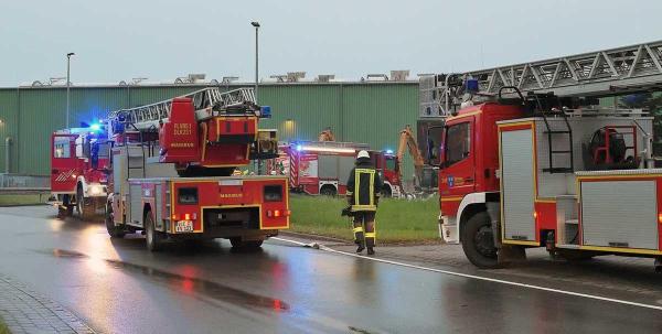 Feuer auf Mülldeponie in Süchteln