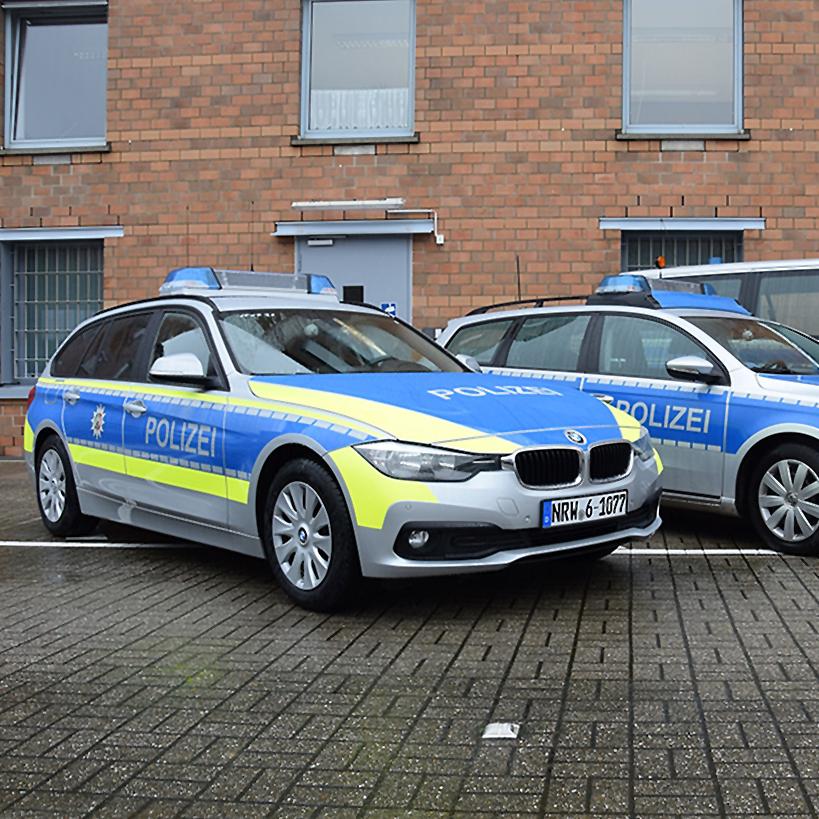 Kreispolizei Viersen erhält neue Streifenwagen - Foto ©