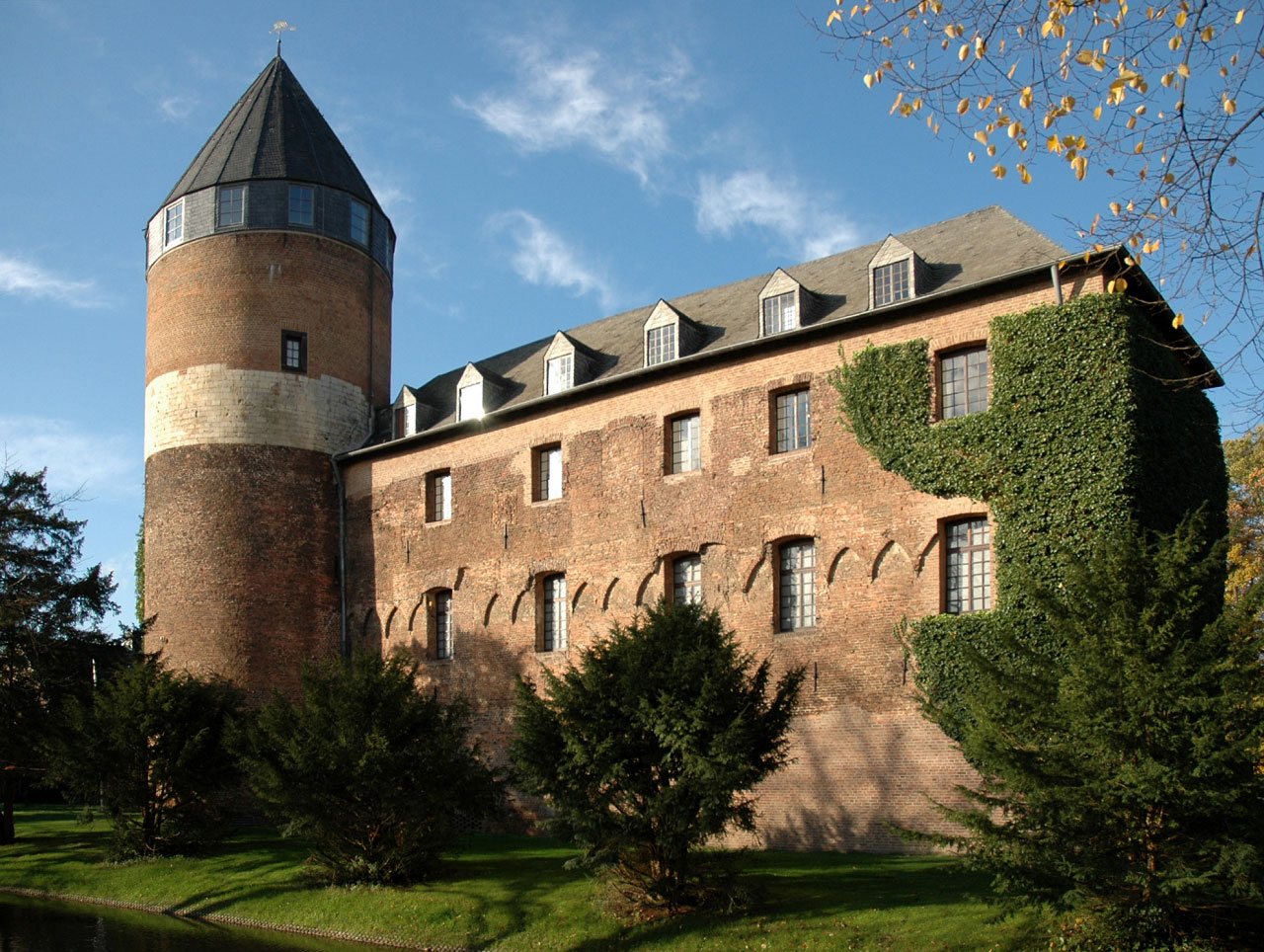 Bild zu Burg Brüggen